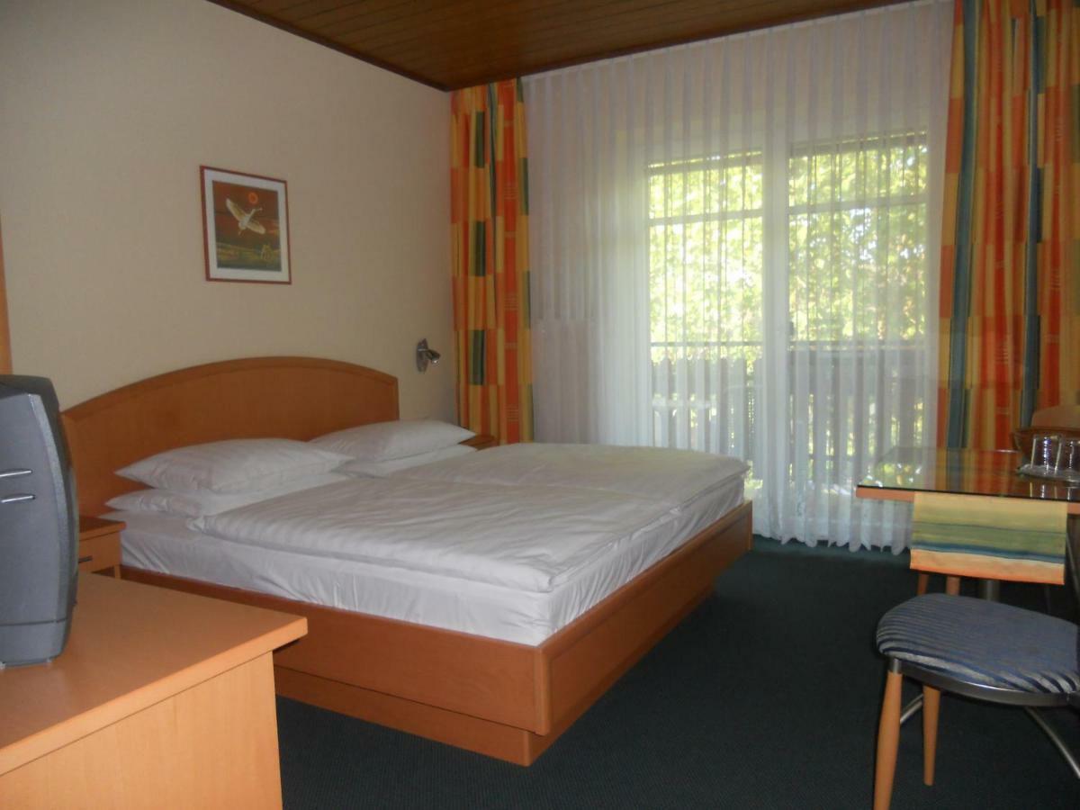 Gastehaus Moser Bed & Breakfast Podersdorf am See Exterior photo