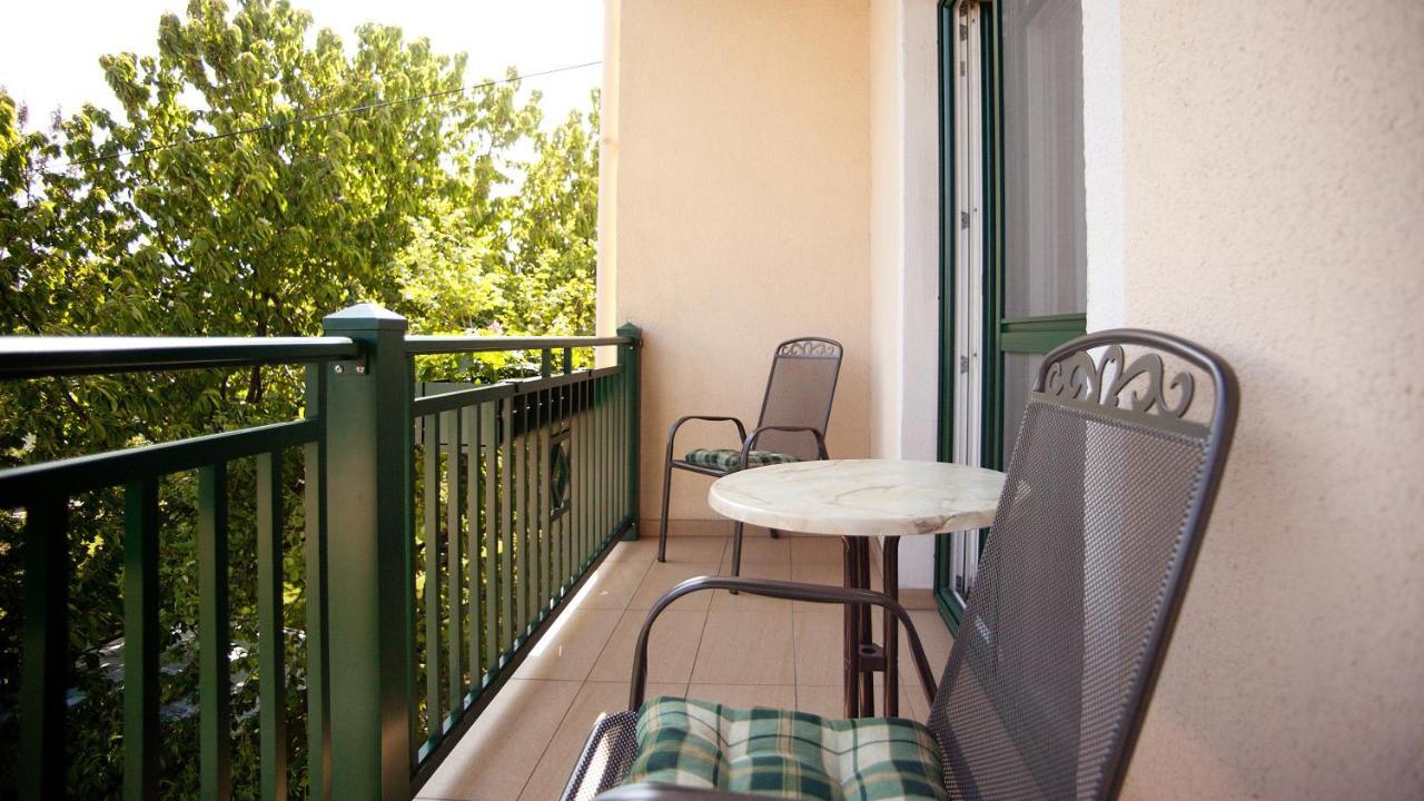 Gastehaus Moser Bed & Breakfast Podersdorf am See Exterior photo
