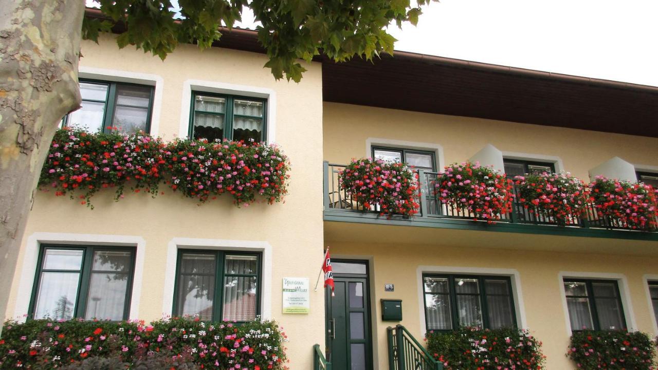 Gastehaus Moser Bed & Breakfast Podersdorf am See Exterior photo